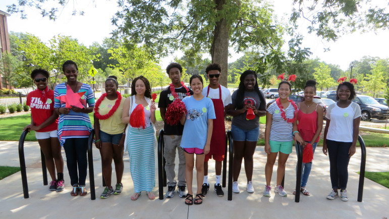 YAB members participate in Paint Georgia Red, GUIDE's 2015 Red Ribbon Week campaign. 