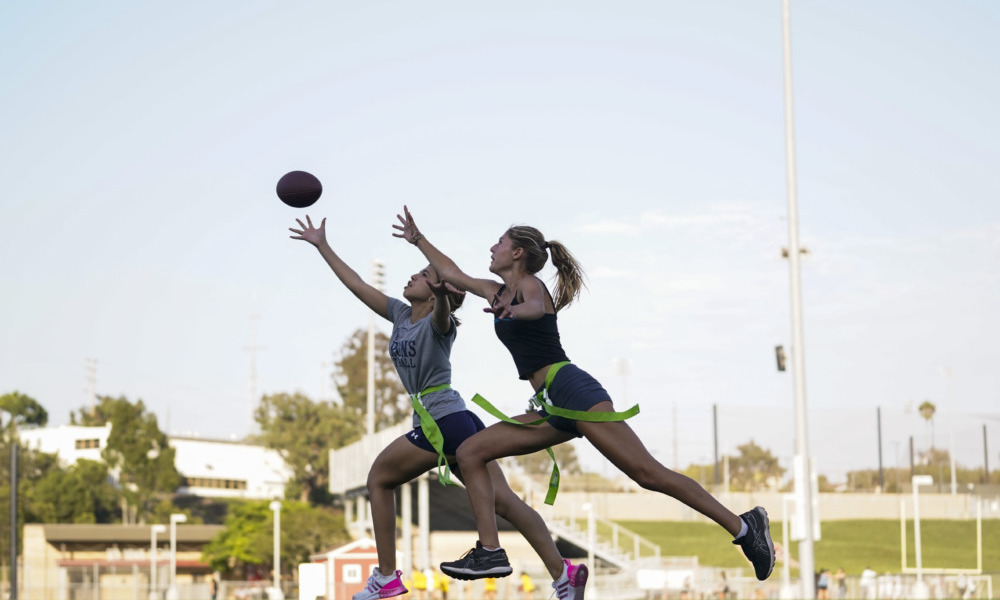 Two-time NFL MVP to coach girls flag football at California high